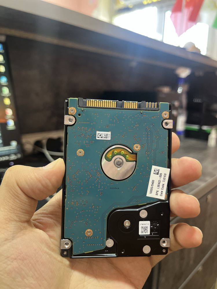 Nout hdd vinti sotiladi 1 tb