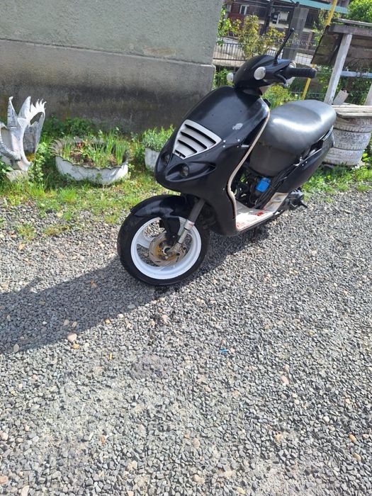 Vand scuter piaggio 49cc