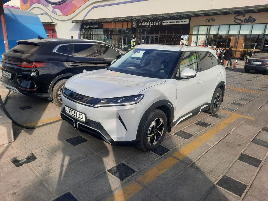 Srochno mashina sotiladi. BYD Yuan up yili 2025.Xolati zur.