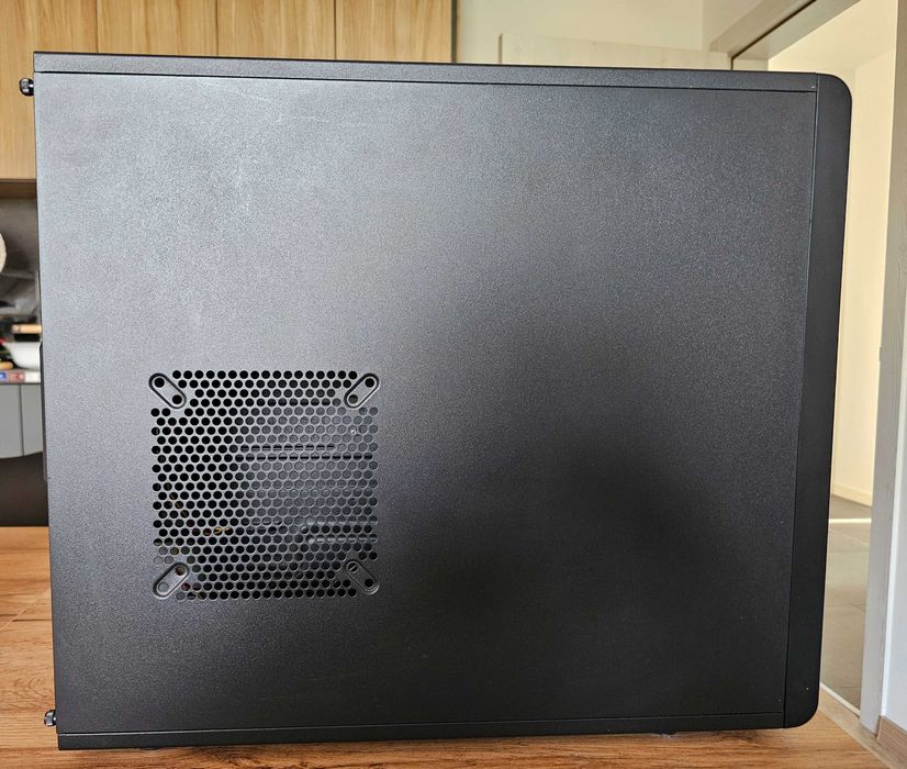 Сървърна кутия | 8xHDD 3.5 | Cooler Master N300 | Server Computer Case