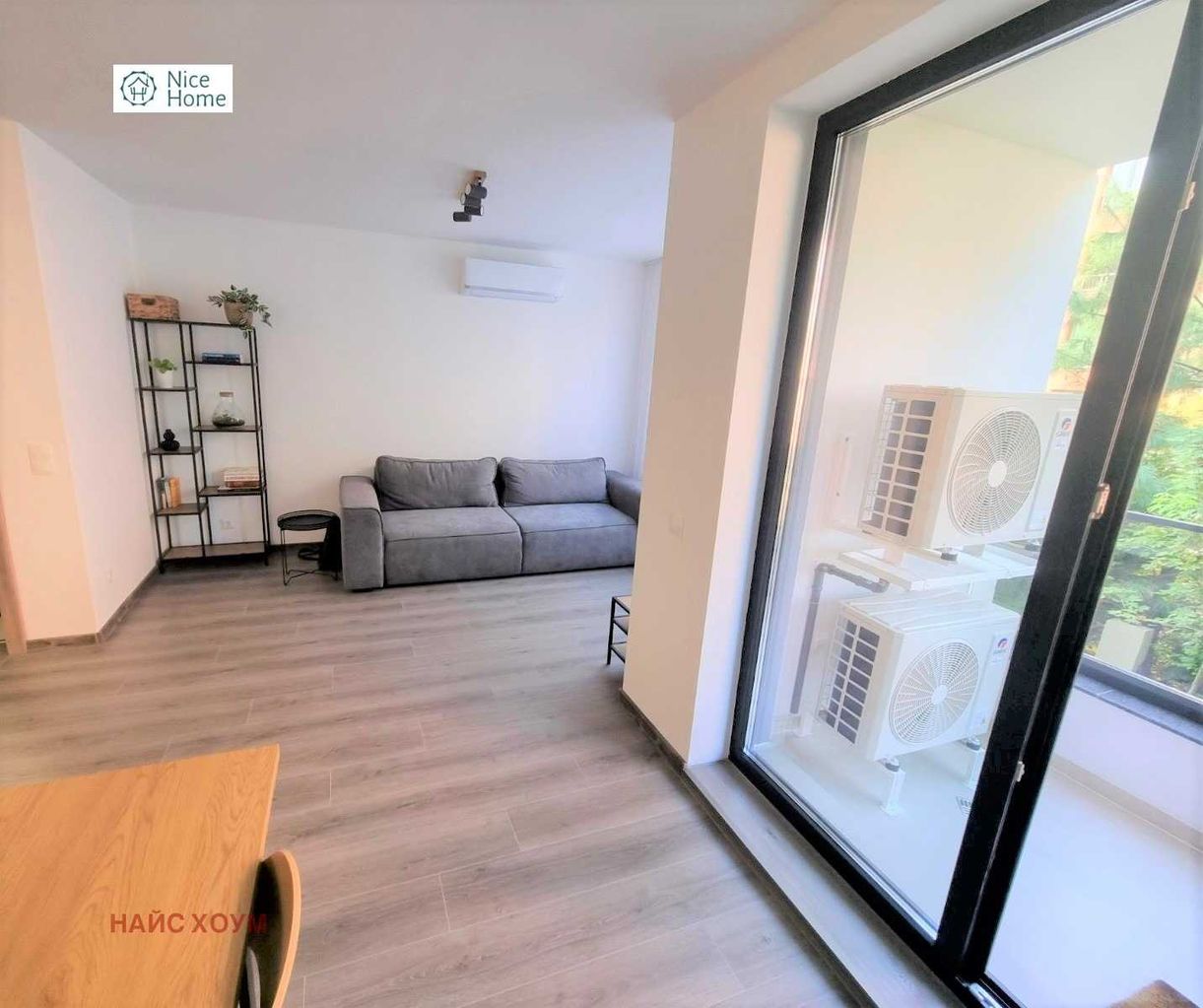 Дава се под наем Двустаен апартамент в София, Кръстова вада - 70 кв.м за 750 € - Снимка #2