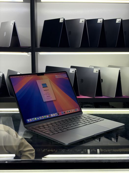 Macbook Air M2 Midnight