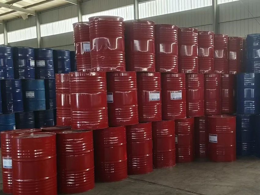 Двухкомпонентный клей для резиновой крошки