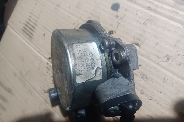 Pompa vacuum mecanica 9673836180 Ford Kuga 1  [din 2008 pana  2013] seria Crossover 2.0 TDCi MT (14