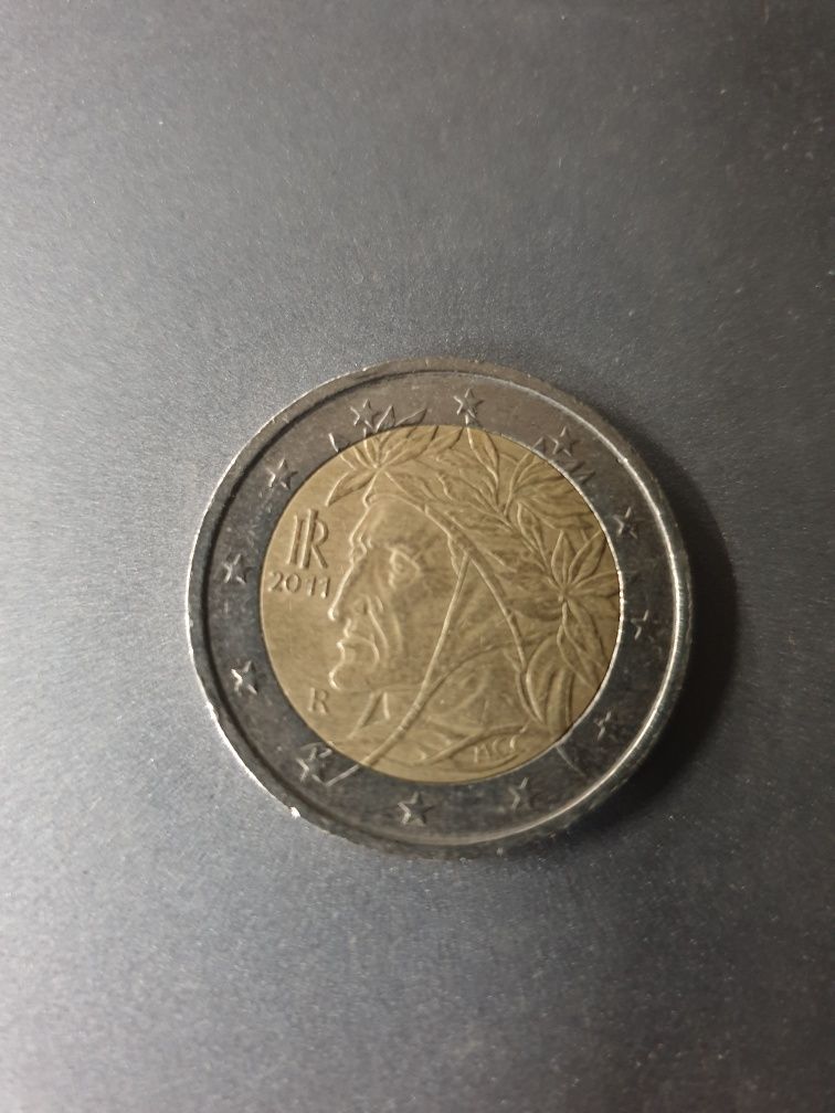 Moneda 2 euro rara cu defecte vizibile