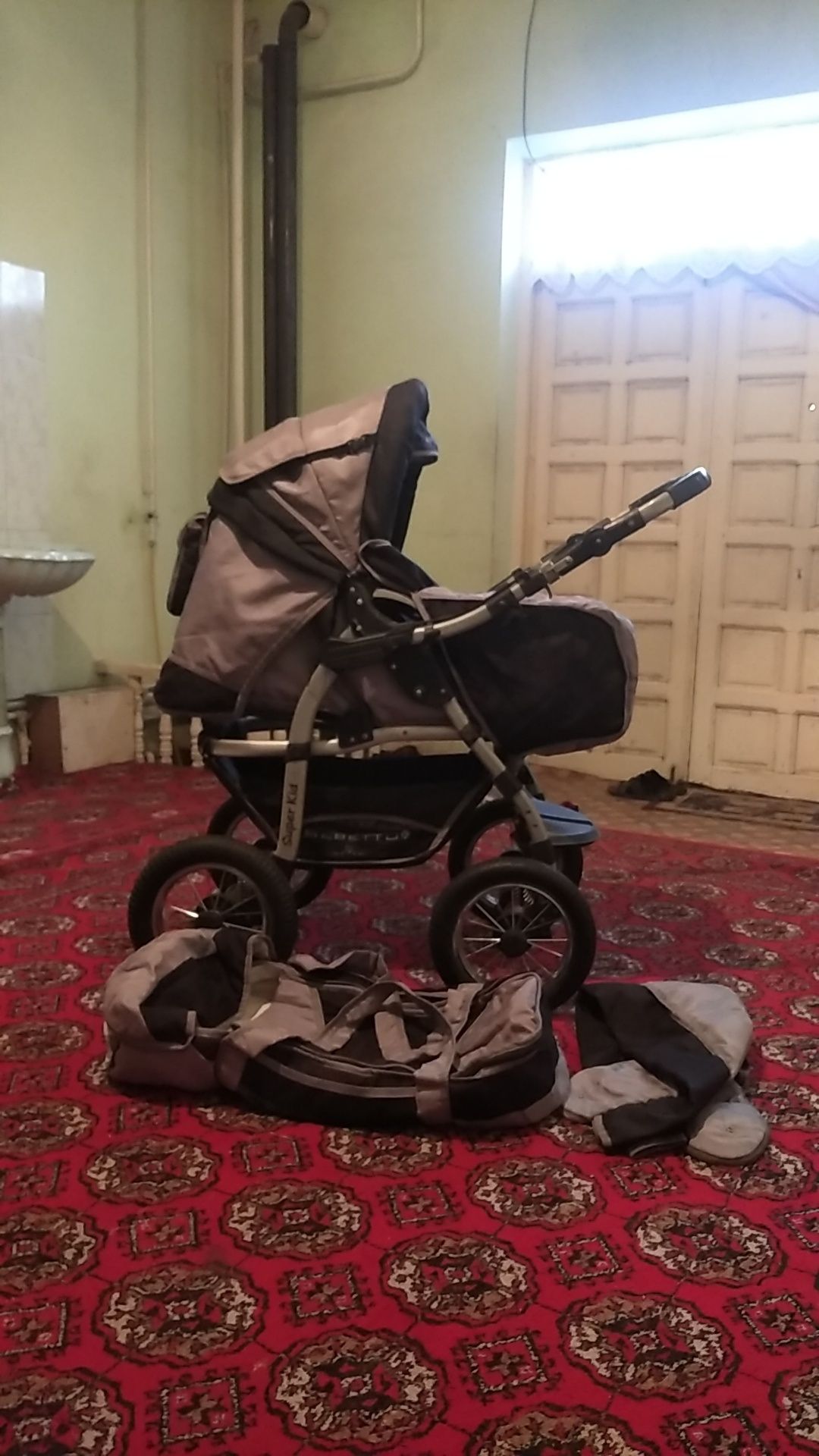 Коляска 750000 сум