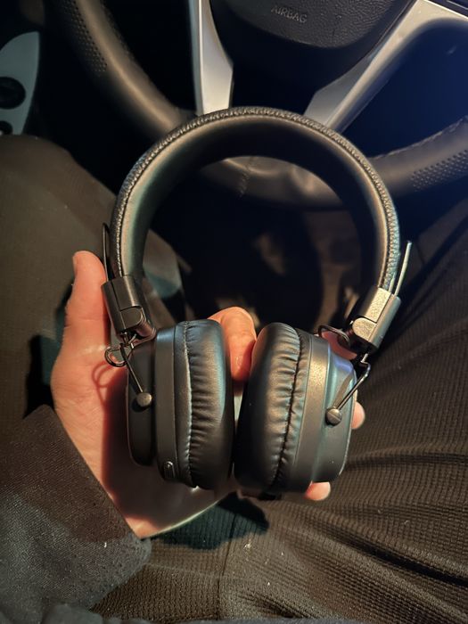 прода наушники Marshall