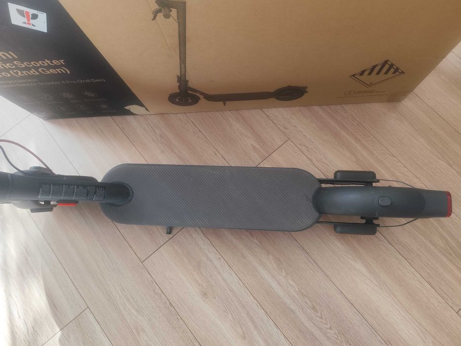 Тротинетка Xiaomi Electric Scooter 4 Pro (2nd Gen), с гаранция
