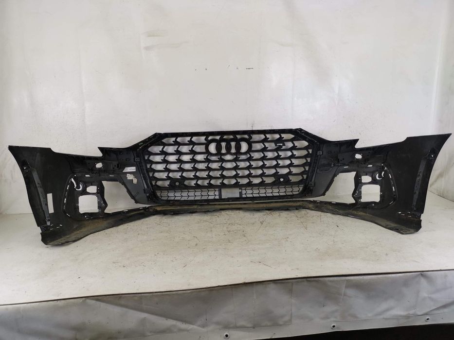 Предна броня с централна решетка повредена Ауди Q8 / Audi Q8 1 [ - ] О