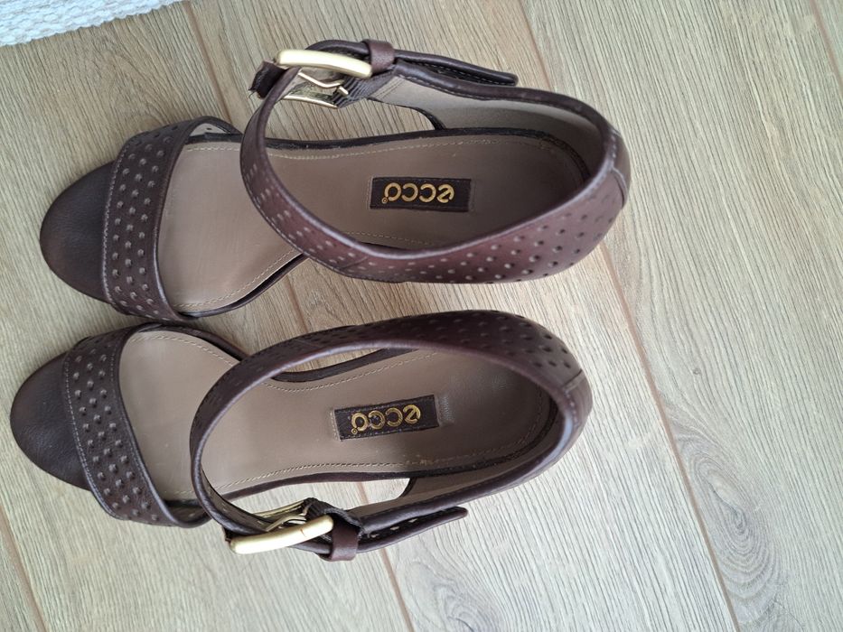 Sandale ECCO marime 38