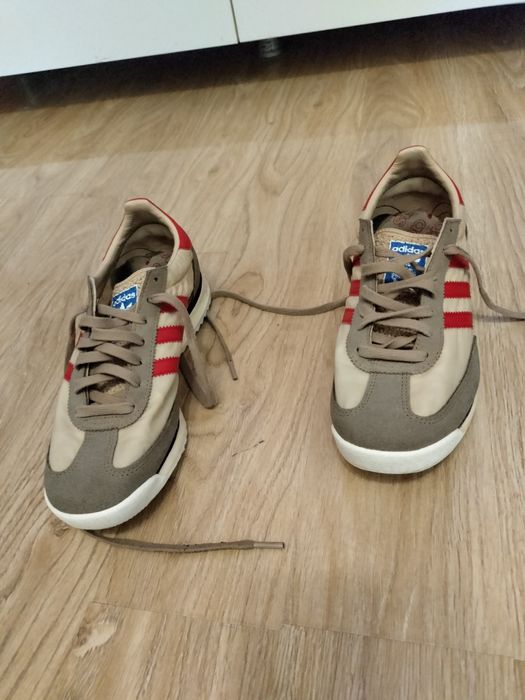 Vind adidașii,, Adidas,, preț negociabil