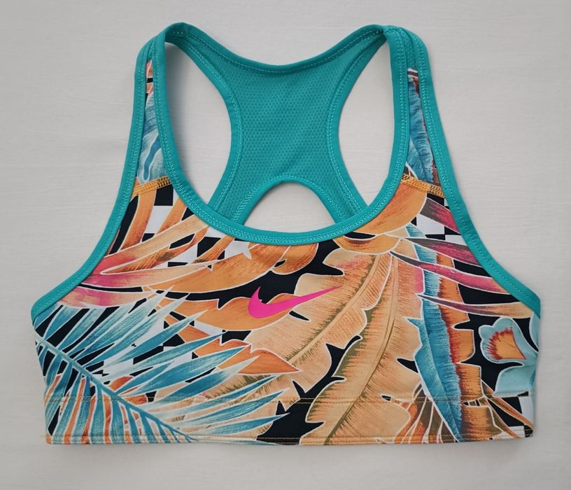 Nike DRI-FIT Reversible Bra бюстие с две лица ръст 156-166см Найк