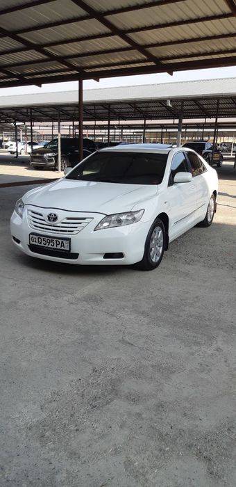 Автомобиль Тойота Камри 40