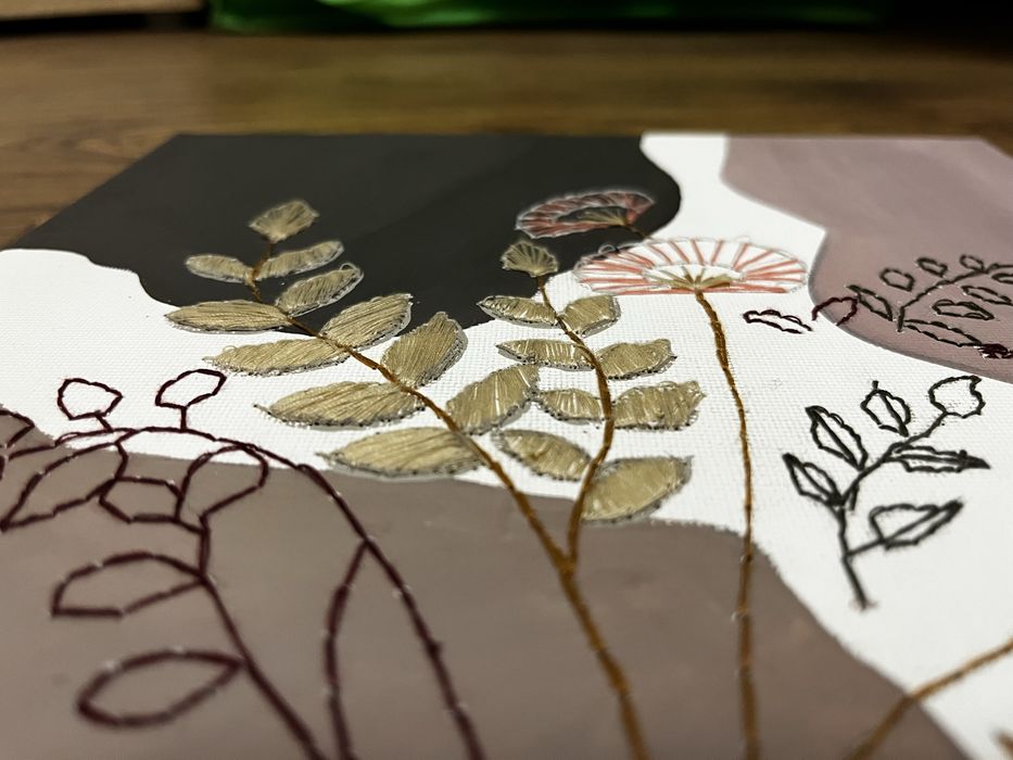 Tablou modern cu broderie manuală – piesă unicat