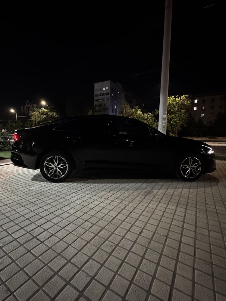 Kia K-5 2,5l Без люк