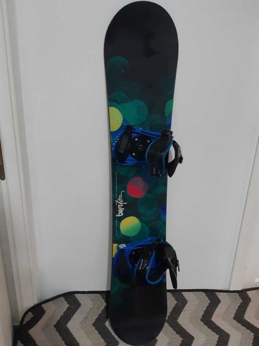 Placa snowboard Burton 144 cm cu legaturi Burton marimea M