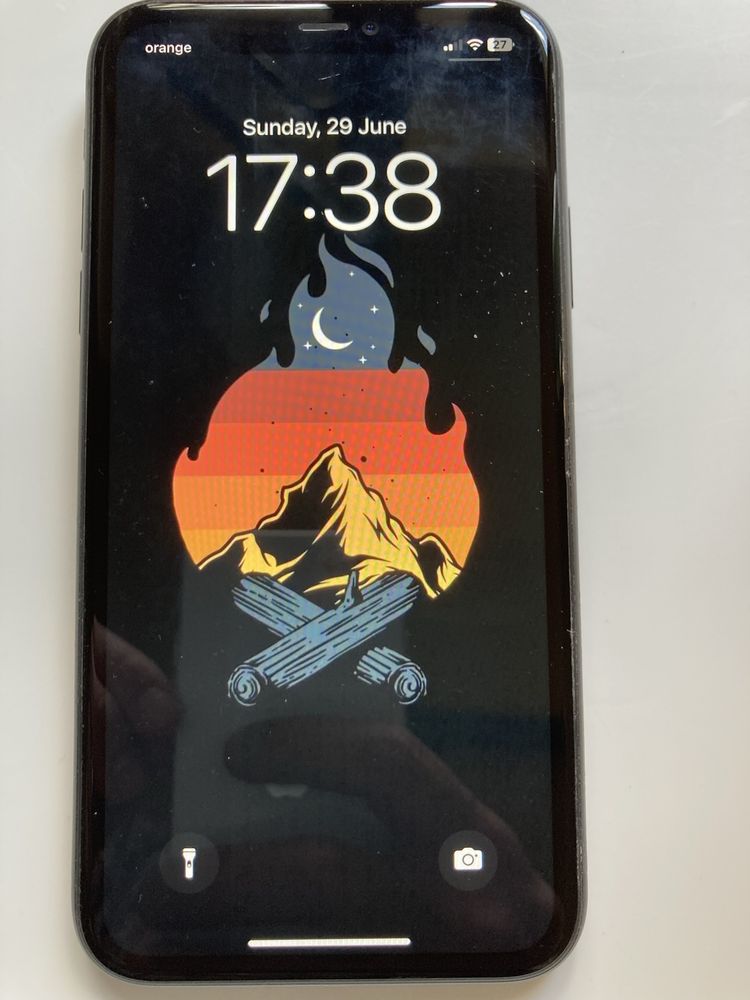 Vand Iphone 11 black 128 GB