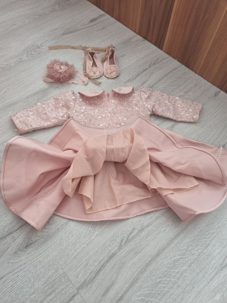 Vând două rochițe, marca Couture Bebe