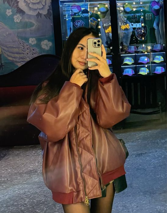 Бордовый бомбер от ine concept