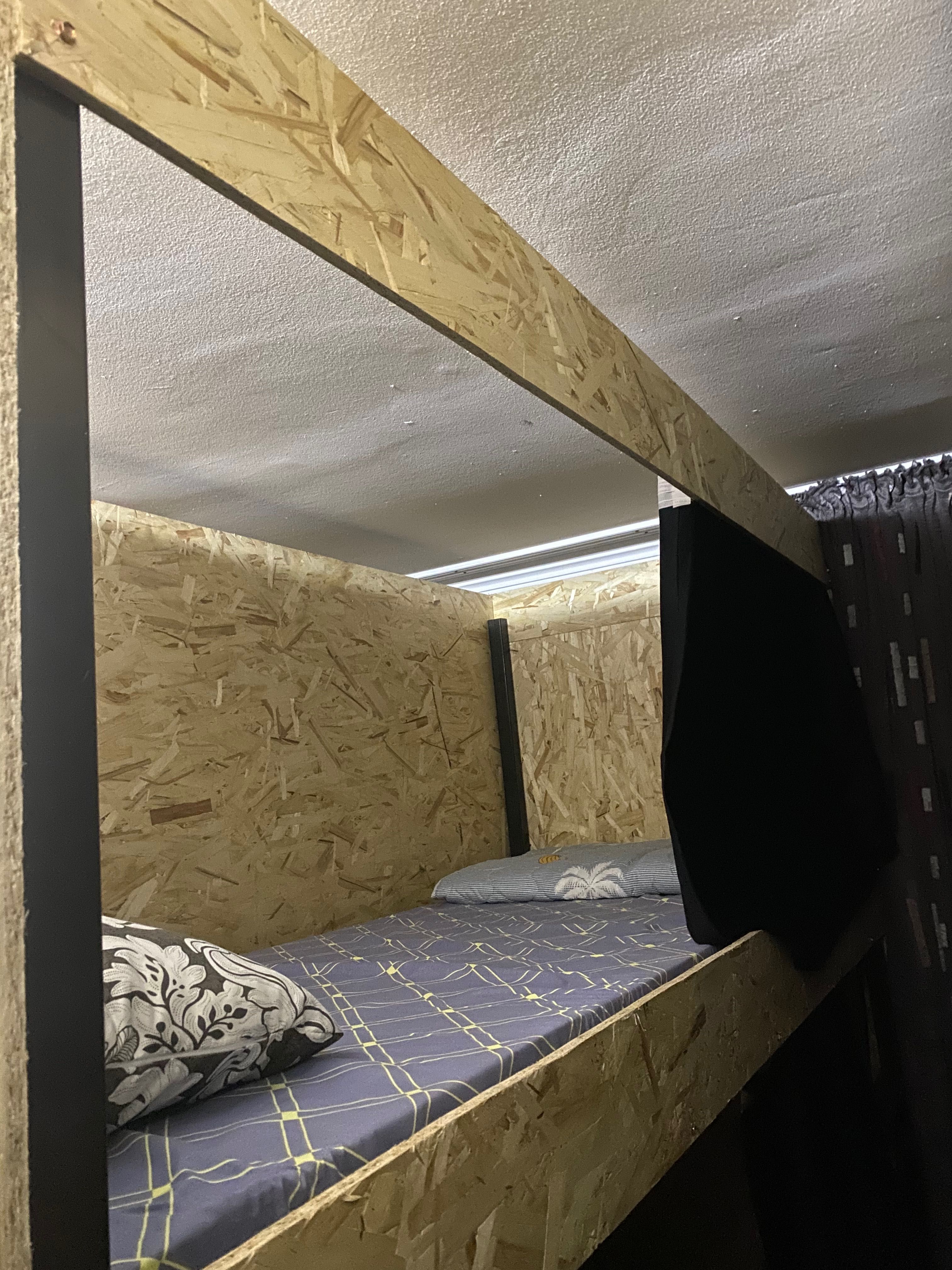 Двухъярусные кровати под заказ