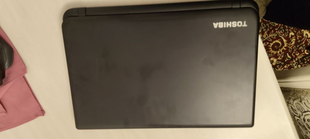 Toshiba  noutbuk