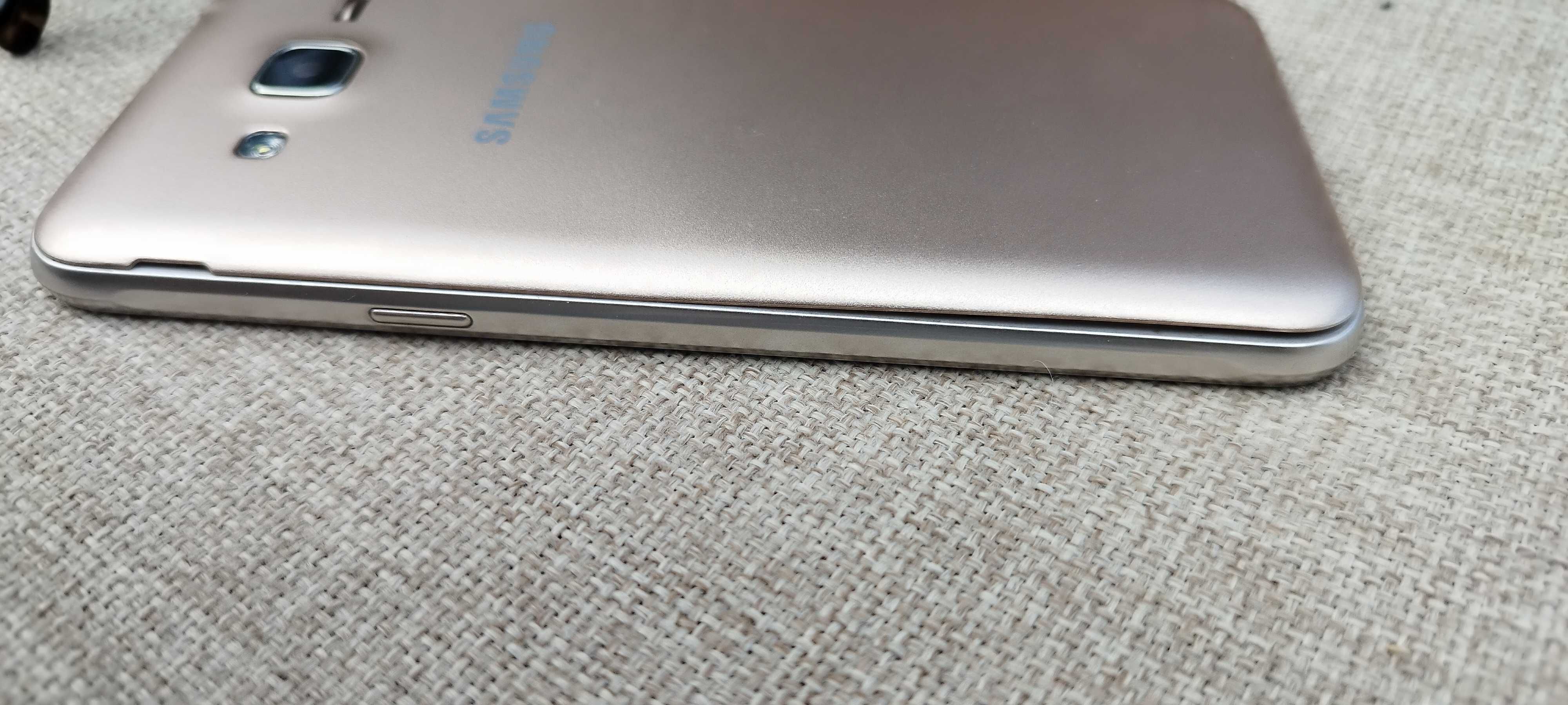 Samsung J3 почти нов
