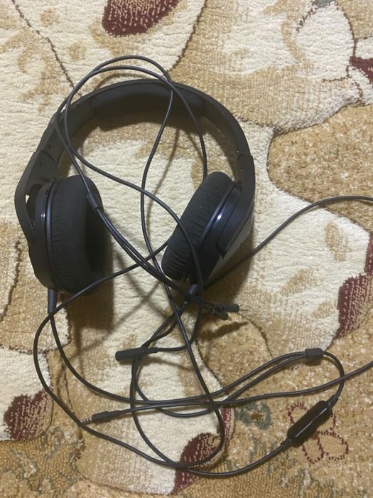 Vand casti HyperX