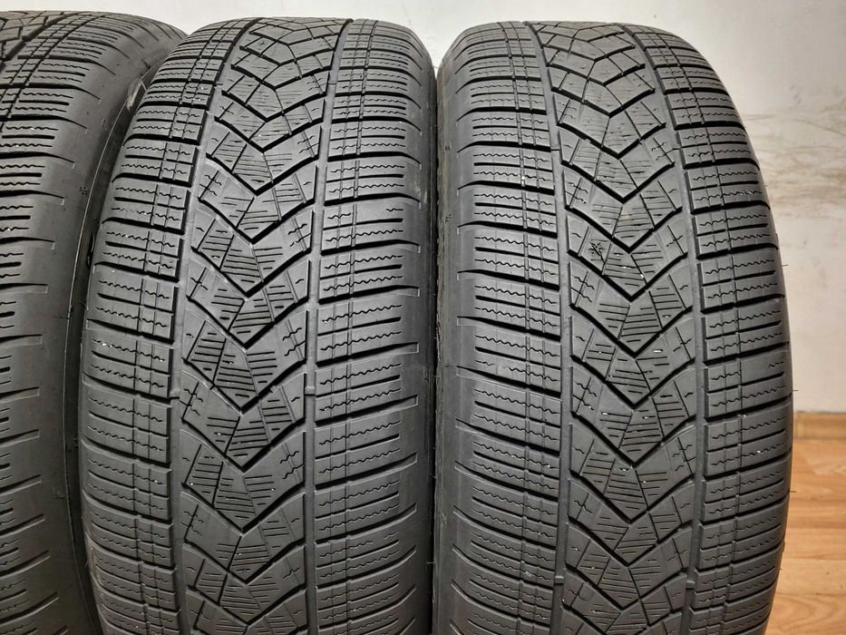 235/60/20 Goodyear DOT3622 / зимни гуми джип SUV