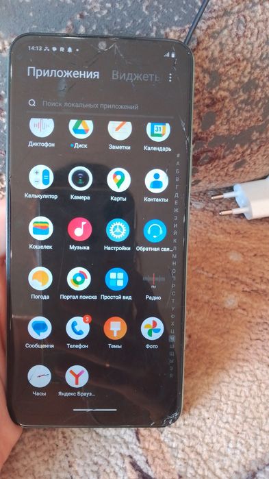 Продам телефон vivo Y03