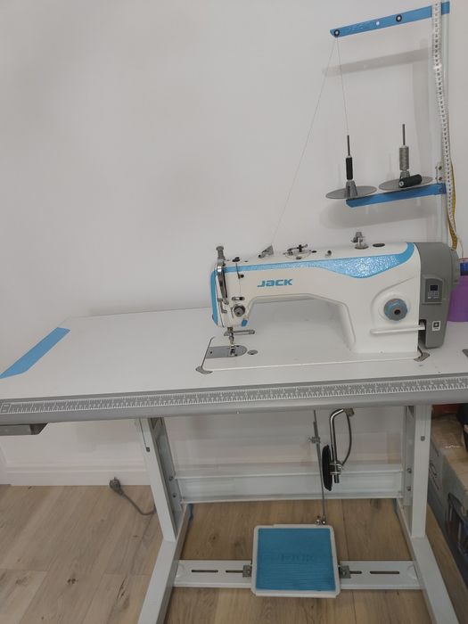 Jack f 4  швейная машинка