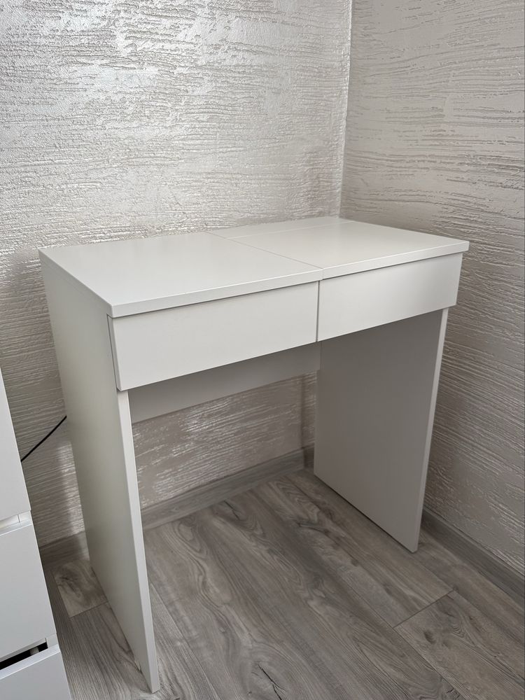 Тоалетка Икеа / IKEA