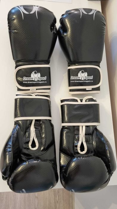 Manusi box noi 12 OZ ideale sparring
