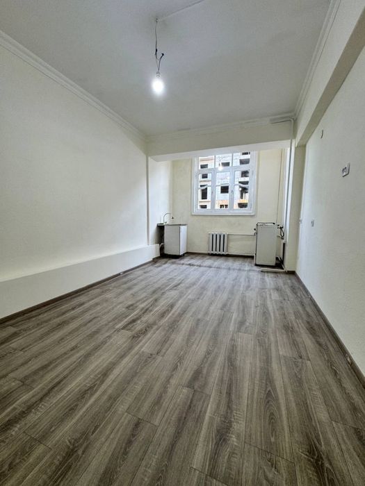 1/3/4 Карасу-6,Бывш.общежит. Газ и условия внутри! 23 м.кв.Своя!