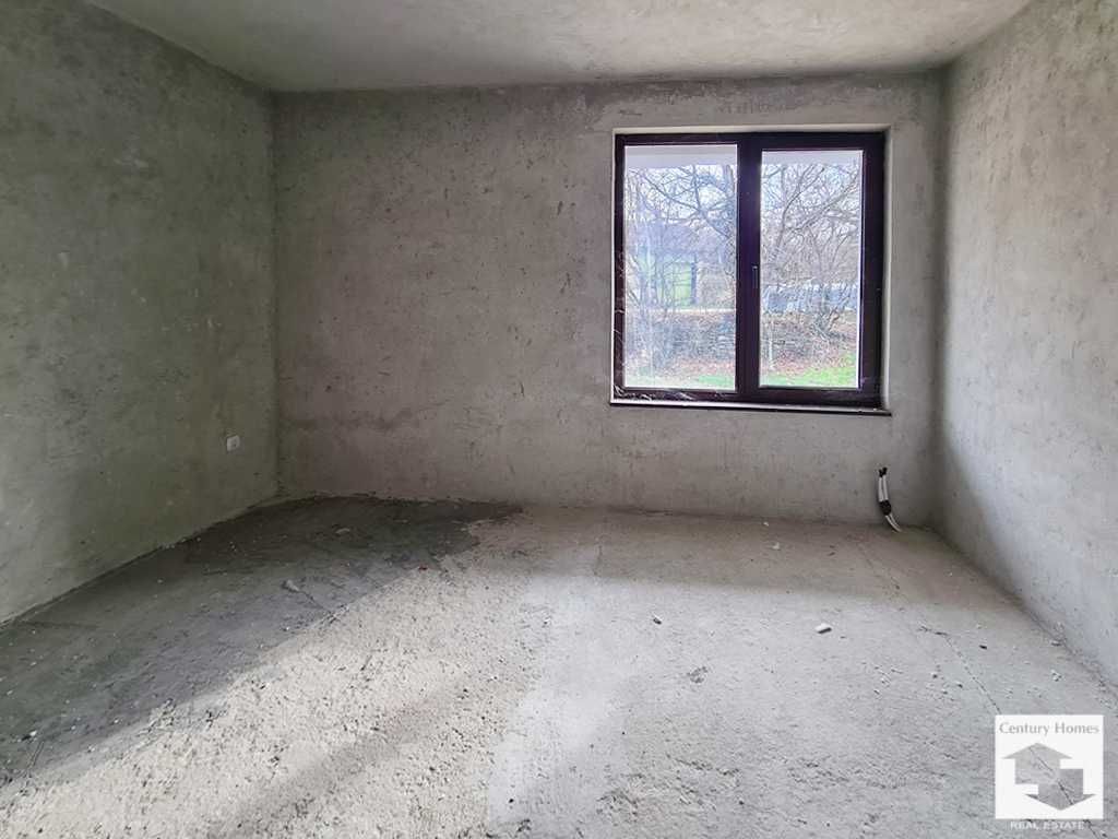 Продава се Къща в с. Велчево, Област Велико Търново - 260 кв.м за 848 €/кв.м - Снимка #9