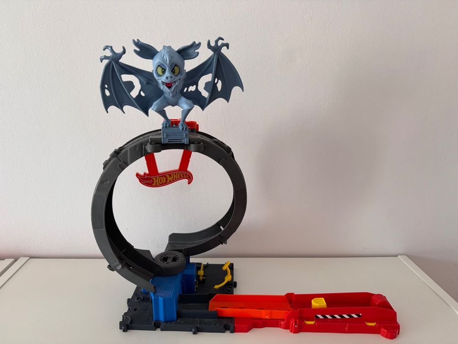 Set de joaca, Hot Wheels City, Bat Loop Attack, HTN78