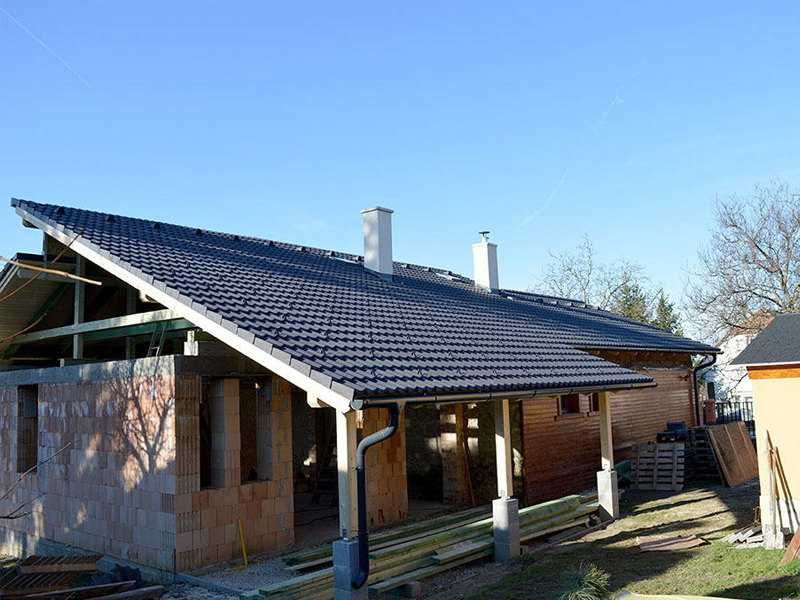 Executam orice tip acoperis, mansardare, sisteme pluviale