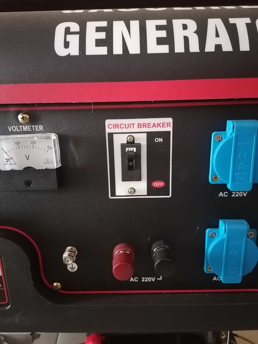 9.5Kw Бензинов генератор за ток с ATS кутия 220V агрегат за ток