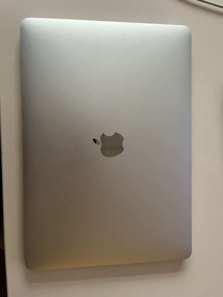 Apple MacBook Pro M1