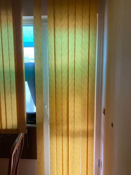 Вертикални щори | офисни щори