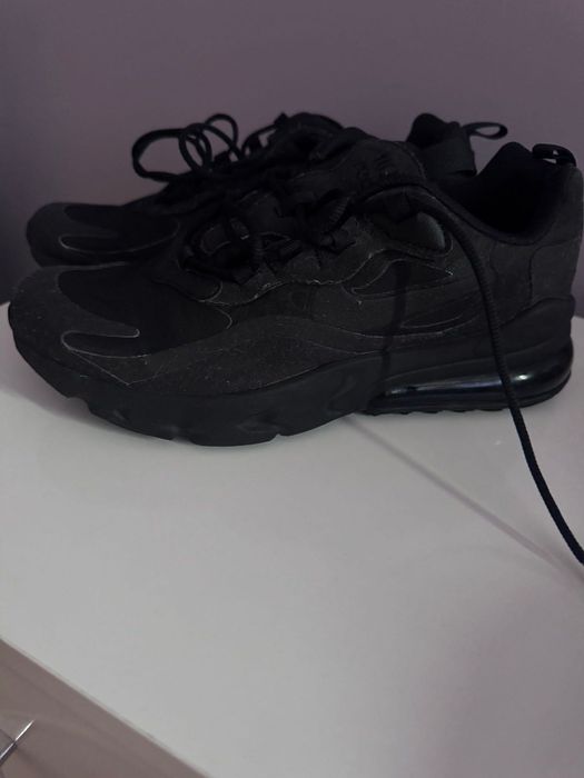 Черни маратонки Nike