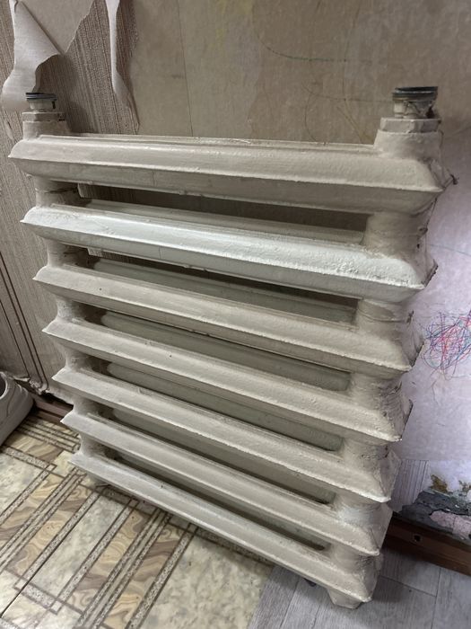 Батарея чугунная