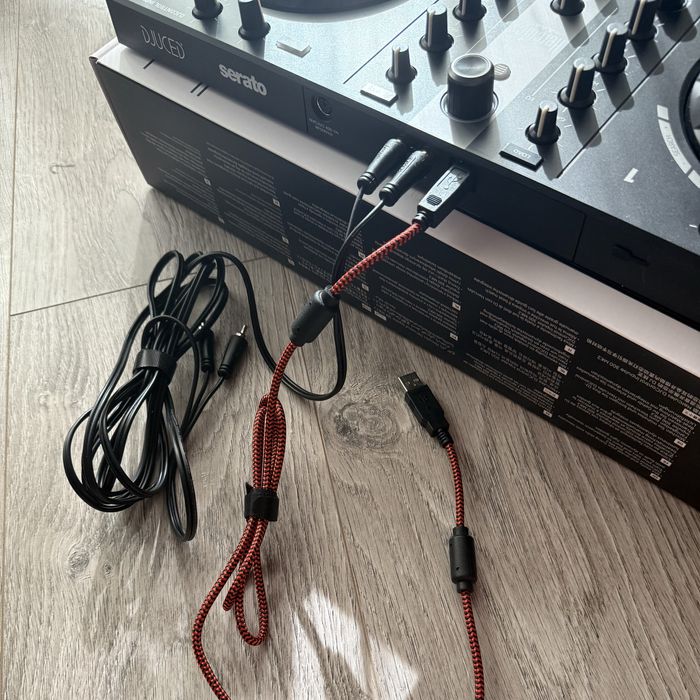 Hercules DJ Control Inpulse 300 MK2 + casti