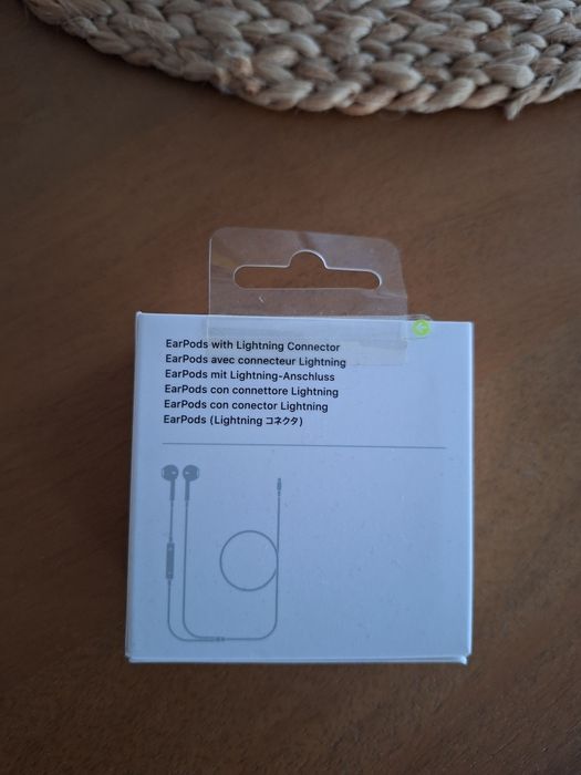 Casti telefon Apple Ear Pods cu fir, lighting connector, noi sigilate