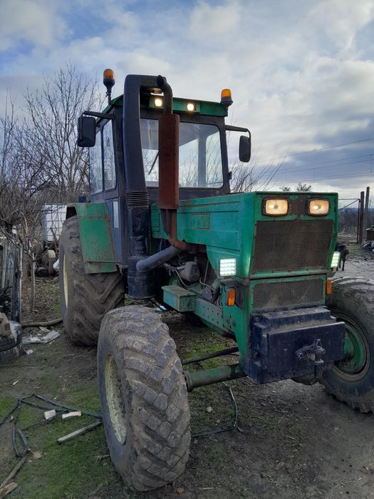 Tractor cu motor de Saviem