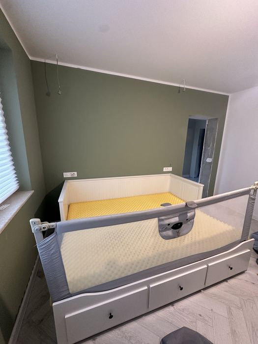 Pat Divan ikea + bariera protectie pat