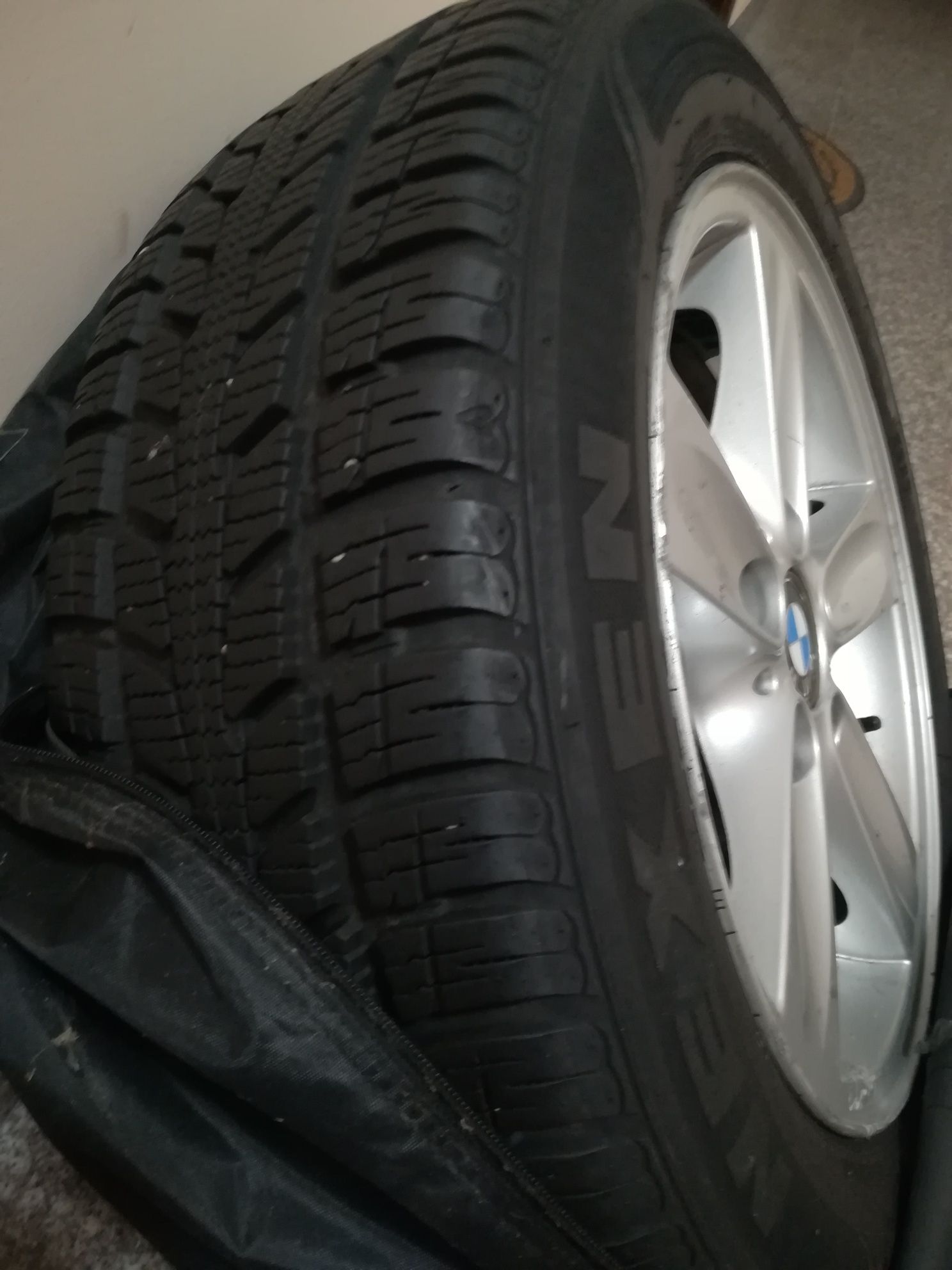 Резервна гума за BMW