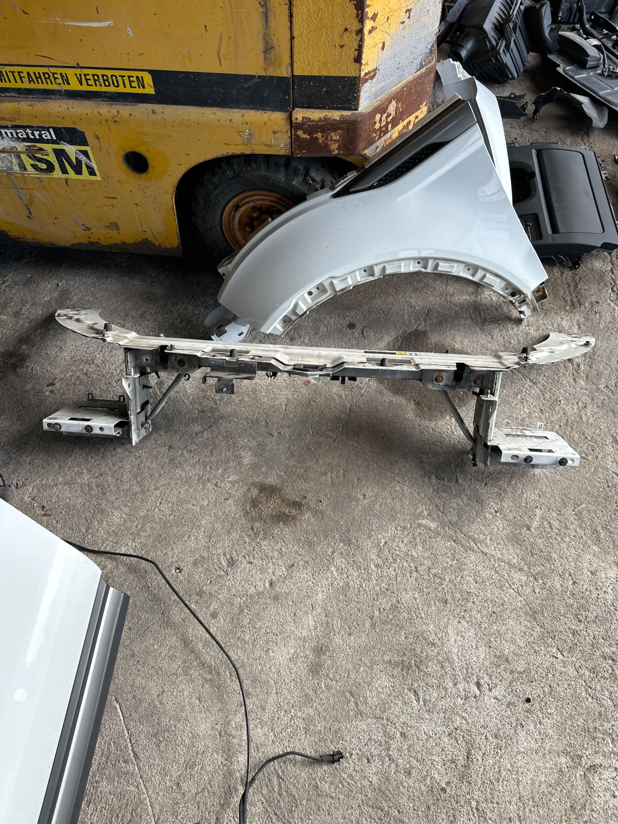 Очеларка land rover range rover evoque 2014г евок