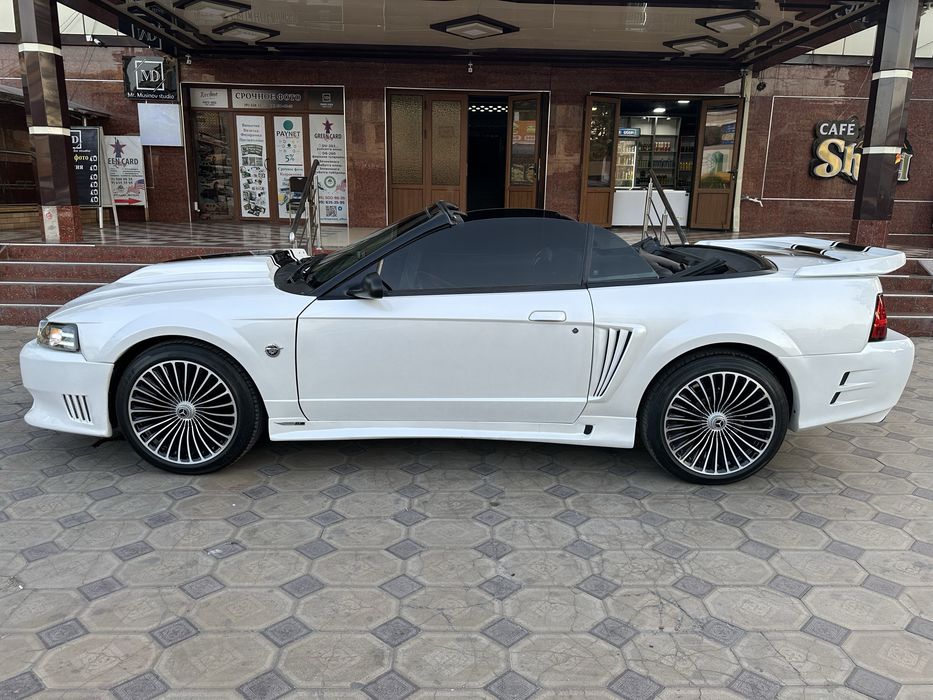 Ford Mustang kabriolet