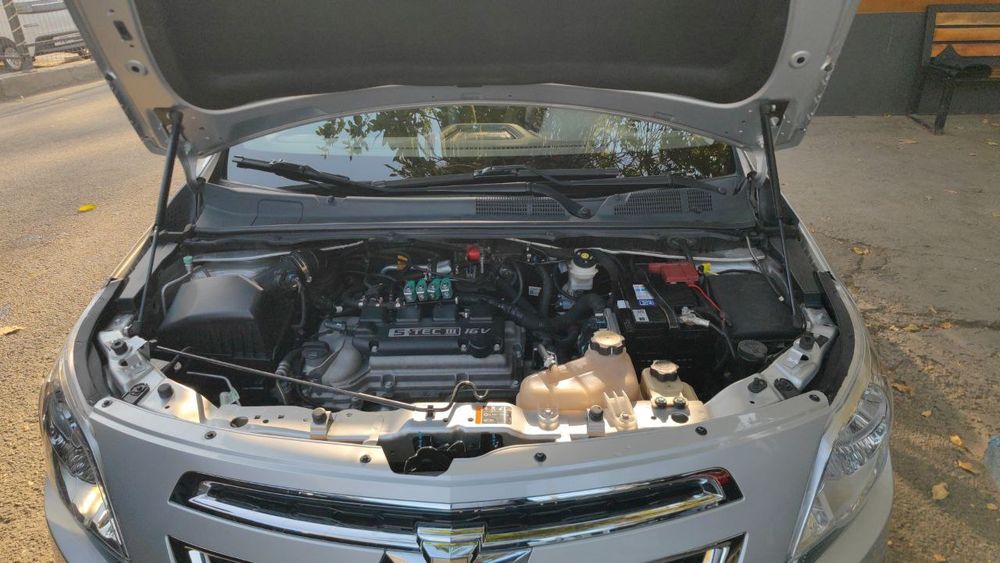 Cobalt 4 пазится Sytle Plus A/T сотилади.

Позицияси: 4 Style Plus A/T