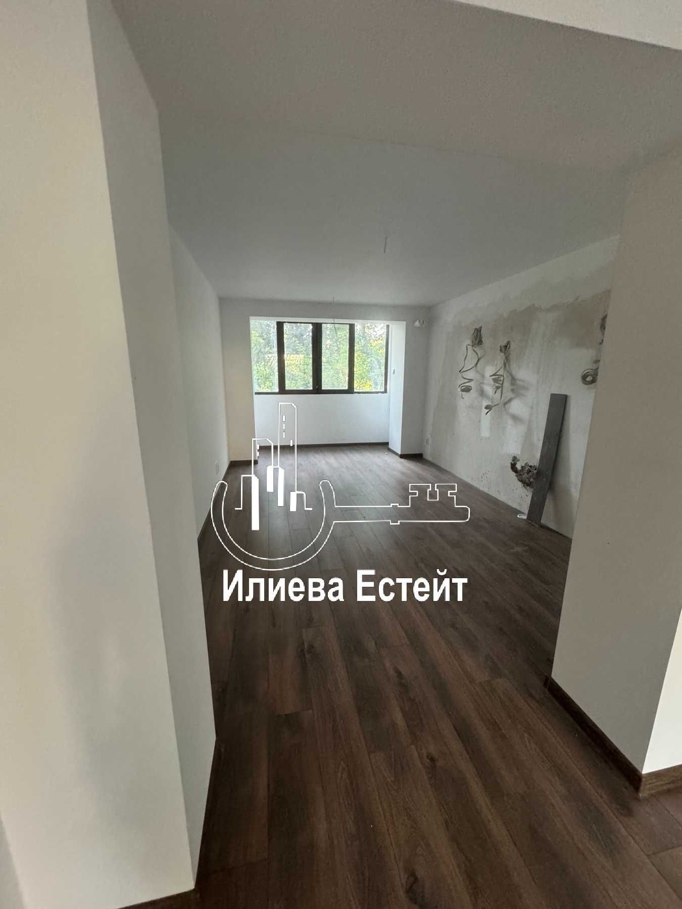 Продава АПАРТАМЕНТ 3-СТАЕН И КУХНЯ тухлен  в  гр.Димитровград